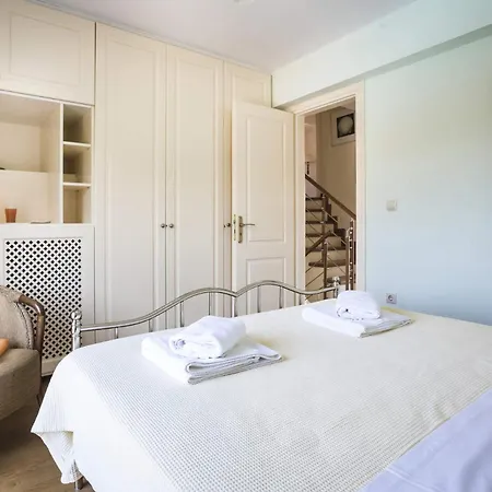 Neptune By * فيسكاردو